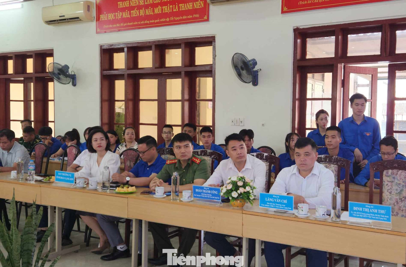 Lực lượng đoàn viên, thanh niên địa phương cam kết sẽ đồng hành cùng tổ chức tôn giáo thực hiện những công trình, phần việc an sinh xã hội trên địa bàn Lạng Sơn. Lực lượng đoàn viên, thanh niên địa phương cam kết sẽ đồng hành cùng tổ chức tôn giáo thực hiện những công trình, phần việc an sinh xã hội trên địa bàn Lạng Sơn.