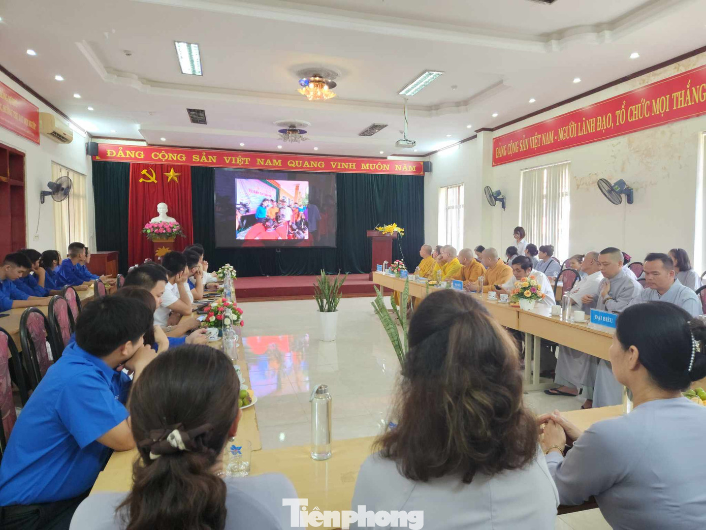 Nhiều công trình, phần việc do thanh niên xứ Lạng và Giáo hội phật giáo địa phương đã thực hiện tốt đẹp, lan tỏa trong cộng đồng, xã hội. Nhiều công trình, phần việc do thanh niên xứ Lạng và Giáo hội phật giáo địa phương đã thực hiện tốt đẹp, lan tỏa trong cộng đồng, xã hội.