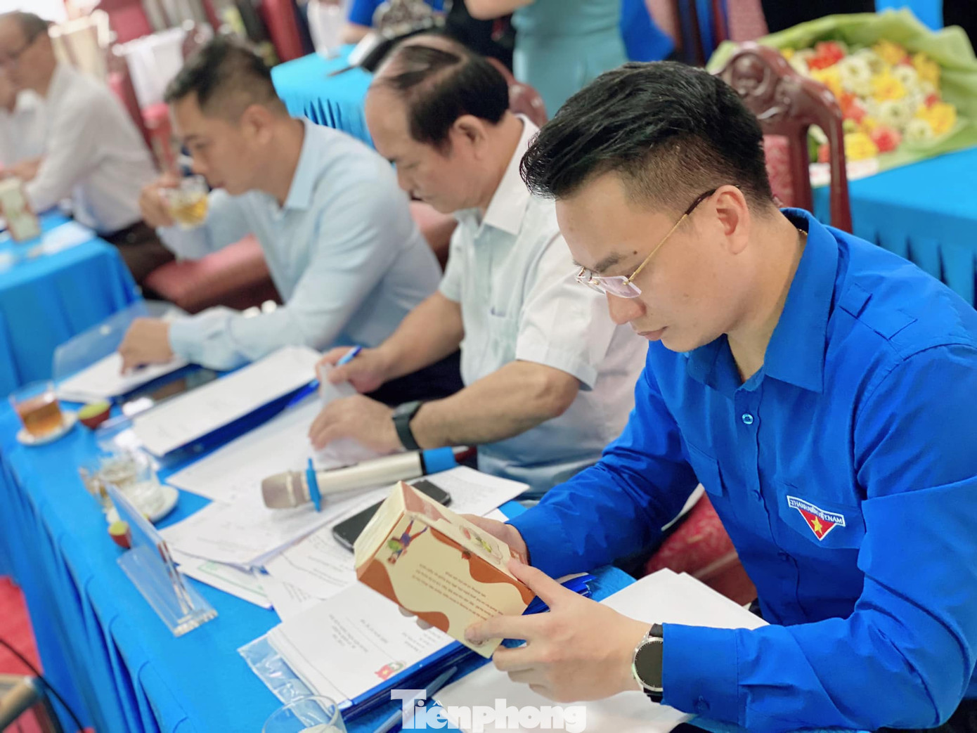 Các dự án, sản phẩm được sáng tạo từ những chất liệu, đặc sản của quê hương.