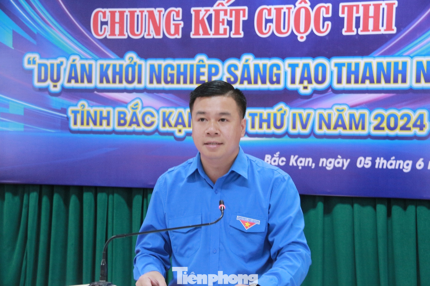 Anh Triệu Tiến Trình - Bí thư Tỉnh Đoàn Bắc Kạn phát biểu khai mạc cuộc thi chung kết.