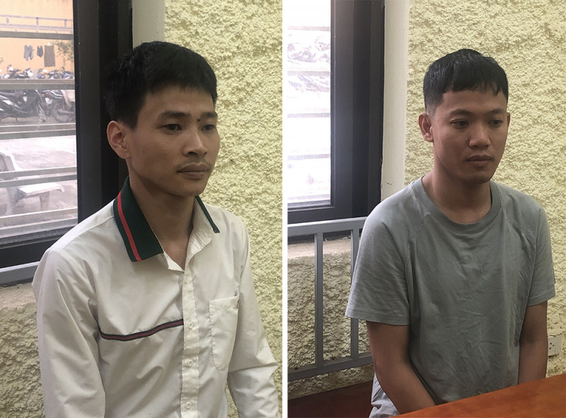 Hai đối tượng Cương và Văn tại cơ quan công an.