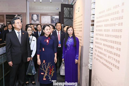 Sau khi nhập cảnh, Đoàn đại biểu cấp cao Ủy ban Trung ương MTTQ Việt Nam đã tham quan lầu Hữu Nghị Quan tại khu vực cửa khẩu Hữu Nghị Quan, Quảng Tây, Trung Quốc. Những hoạt động của đoàn lần này là minh chứng cho thấy quyết tâm của hai Đảng, hai Nhà nước và nhân dân hai nước, trong đó có tổ chức Mặt trận, Chính hiệp hai nước trong việc chung tay vun đắp tình hữu nghị truyền thống, tiếp tục làm sâu sắc quan hệ Đối tác hợp tác chiến lược toàn diện, thúc đẩy xây dựng Cộng đồng chia sẻ tương lai Việt Nam - Trung Quốc có ý nghĩa chiến lược.