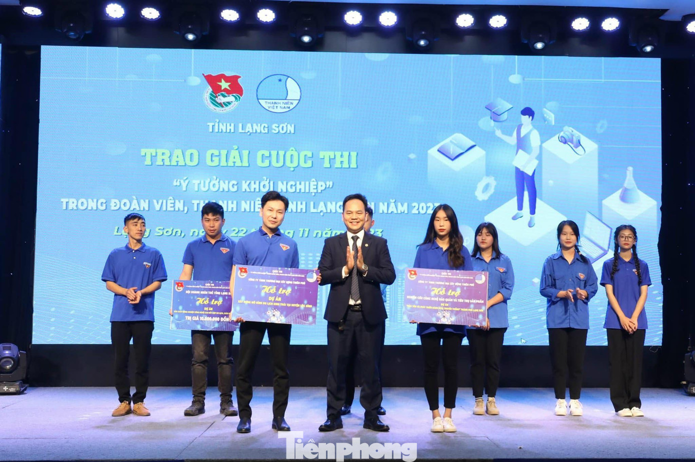 Công ty Thiên Phú cam kết hỗ trợ phát triển dự án xây dựng mô hình du lịch ở địa phương. Ảnh: Duy Chiến