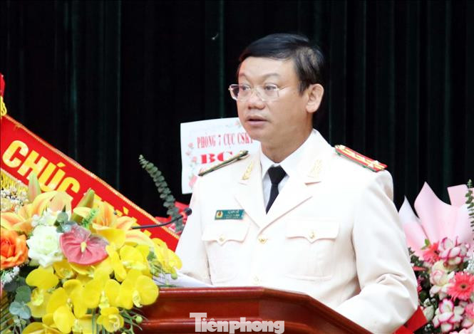 Đại tá Vũ Như Hà, Giám đốc Công an tỉnh Lạng Sơn. Đại tá Vũ Như Hà, Giám đốc Công an tỉnh Lạng Sơn.