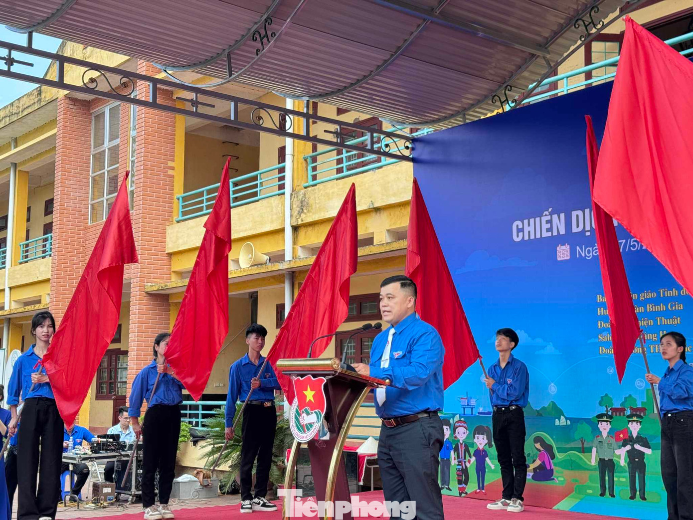 Anh Lăng Văn Chí - Phó Bí thư Thường trực Tỉnh Đoàn Lạng Sơn phát biểu tại chương trình. Ảnh: Duy Chiến