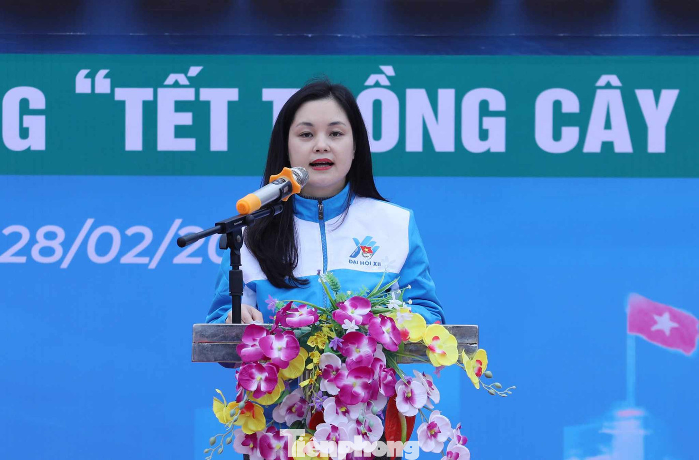 Chị Đinh Thị Anh Thư - Bí thư Tỉnh Đoàn Lạng Sơn phát biểu tại chương trình. Ảnh: Duy Chiến Chị Đinh Thị Anh Thư - Bí thư Tỉnh Đoàn Lạng Sơn phát biểu tại chương trình. Ảnh: Duy Chiến