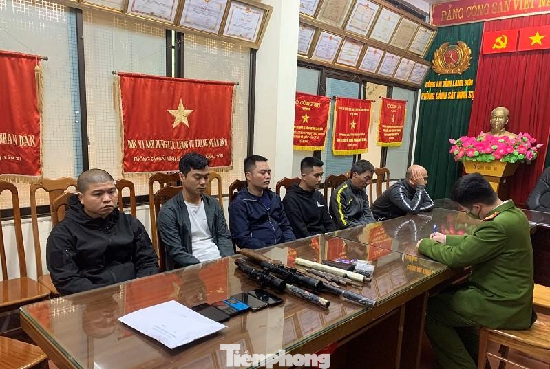 Chỉ trong 3 ngày, lực lượng công an Lạng Sơn triệt phá 2 đường dây cá độ bóng đá với số tiền đánh bạc lên tới 126 tỷ đồng -Ảnh: TL Chỉ trong 3 ngày, lực lượng công an Lạng Sơn triệt phá 2 đường dây cá độ bóng đá với số tiền đánh bạc lên tới 126 tỷ đồng -Ảnh: TL