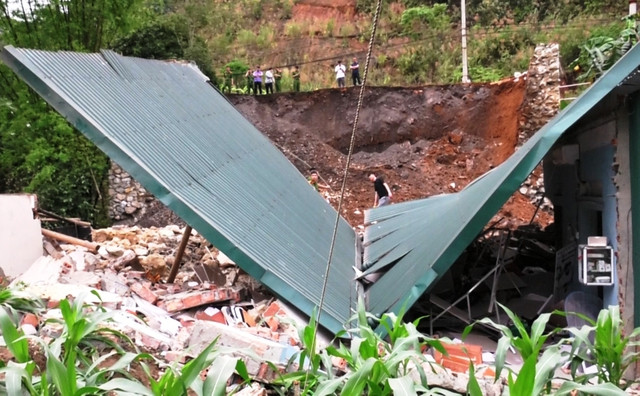 Vụ sạt lở nghiêm trọng khiến nhiều người thương vong ở Cao Bằng.