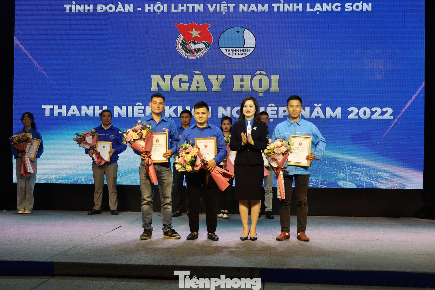Trao giải cuộc thi dự án khởi nghiệp thanh niên Lạng Sơn 2022 - Ảnh: Duy Chiến Trao giải cuộc thi dự án khởi nghiệp thanh niên Lạng Sơn 2022 - Ảnh: Duy Chiến