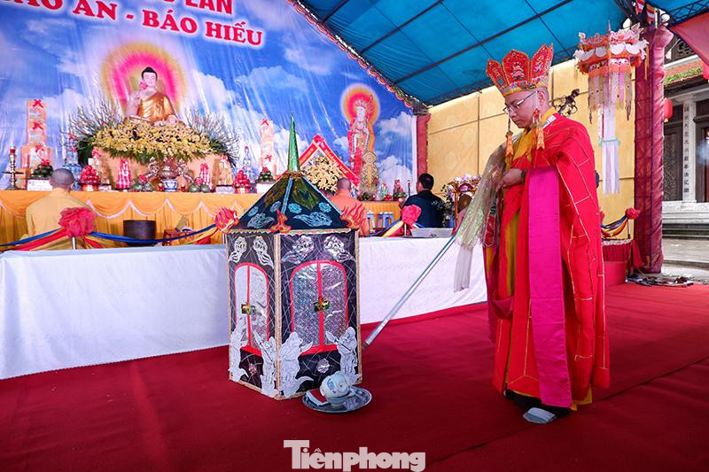 Nghi lễ cầu siêu cho các Anh hùng liệt sỹ, đồng bào tử nạn ở xứ Lạng -Ảnh: CT Nghi lễ cầu siêu cho các Anh hùng liệt sỹ, đồng bào tử nạn ở xứ Lạng -Ảnh: CT