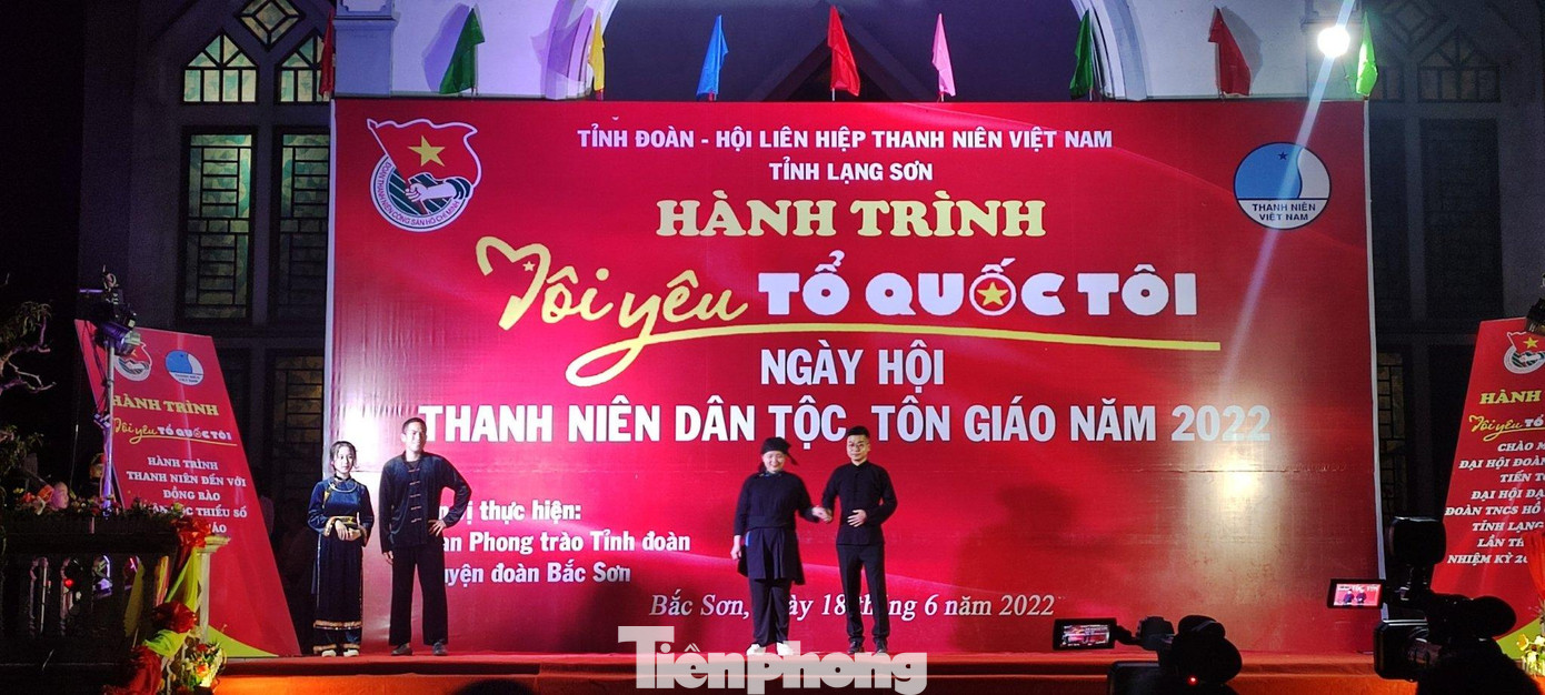 Thanh niên dân tộc, tôn giáo tỉnh Lạng Sơn hăng hái tham gia các hoạt động, xây dựng hình ảnh đẹp của tuổi trẻ địa phương -Ảnh: Duy Chiến
