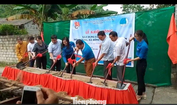 Xây dựng cầu dân sinh cho người dân vùng sâu, vùng xa