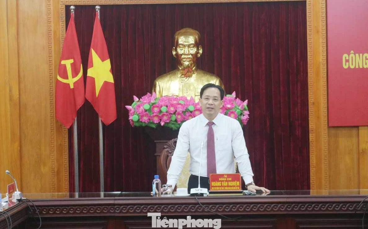 Phó Bí thư Thường trực Tỉnh ủy Lạng Sơn Hoàng Văn Nghiệm phát biểu giao nhiệm vụ. Ảnh: Duy Chiến.