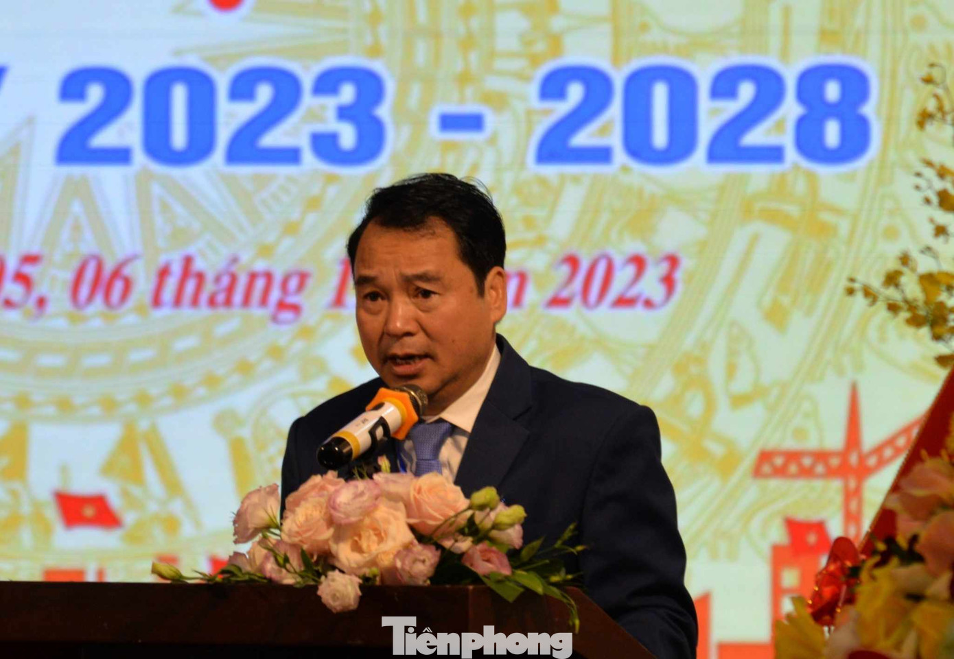 Ông Nguyễn Phúc Hà điều hành đại hội. Ảnh: Duy Chiến.