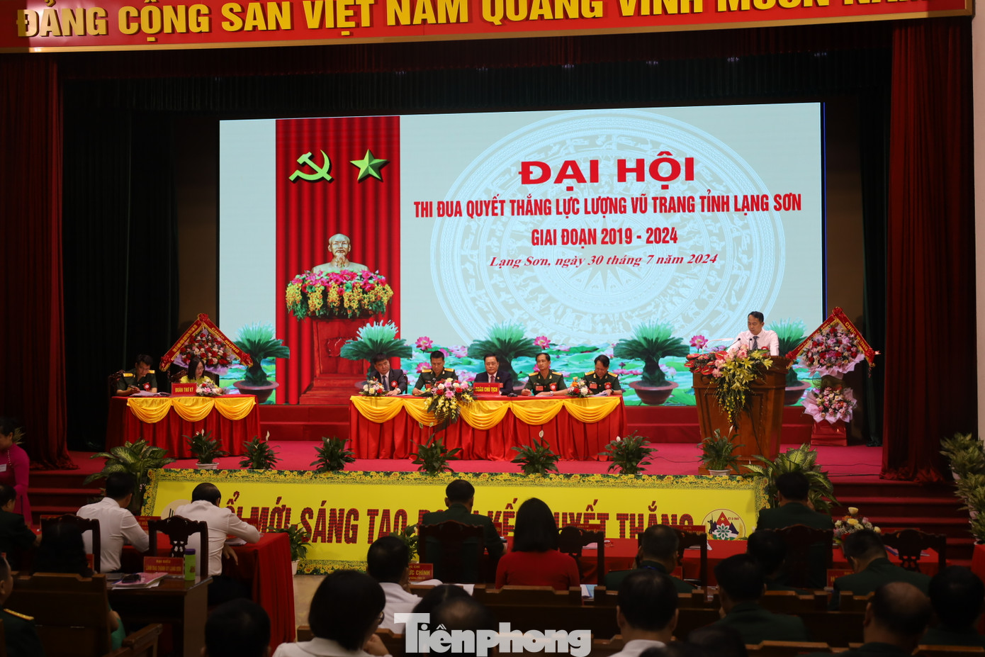 Đại hội thi đua quyết thắng lực lượng vũ trang Lạng Sơn diễn ra trang trọng. Ảnh: Duy Chiến Đại hội thi đua quyết thắng lực lượng vũ trang Lạng Sơn diễn ra trang trọng. Ảnh: Duy Chiến