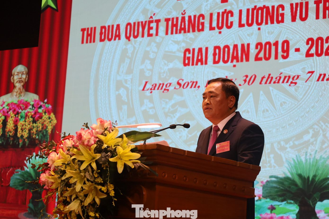 Chủ tịch UBND tỉnh Lạng Sơn Hồ Tiến Thiệu mong muốn phong trào thi đua lực lượng vũ trang tỉnh nhà trở nên rộng khắp, nề nếp, thiết thực, hiệu quả. Chủ tịch UBND tỉnh Lạng Sơn Hồ Tiến Thiệu mong muốn phong trào thi đua lực lượng vũ trang tỉnh nhà trở nên rộng khắp, nề nếp, thiết thực, hiệu quả.