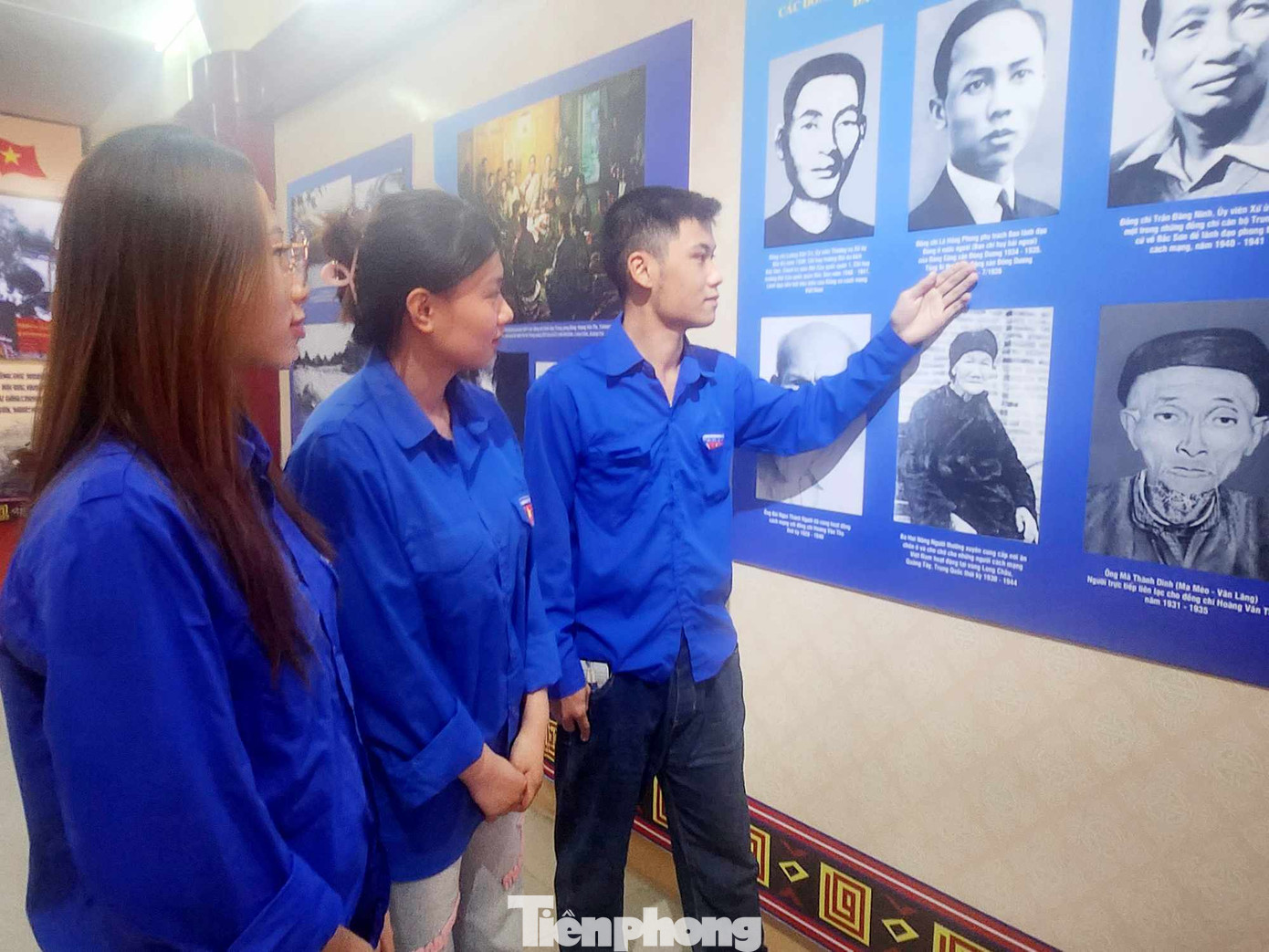 Đoàn viên, thanh niên tham quan, tìm hiểu, học tập thân thế, sự nghiệp Hoàng Văn Thụ. Ảnh: Duy Chiến. Đoàn viên, thanh niên tham quan, tìm hiểu, học tập thân thế, sự nghiệp Hoàng Văn Thụ. Ảnh: Duy Chiến.