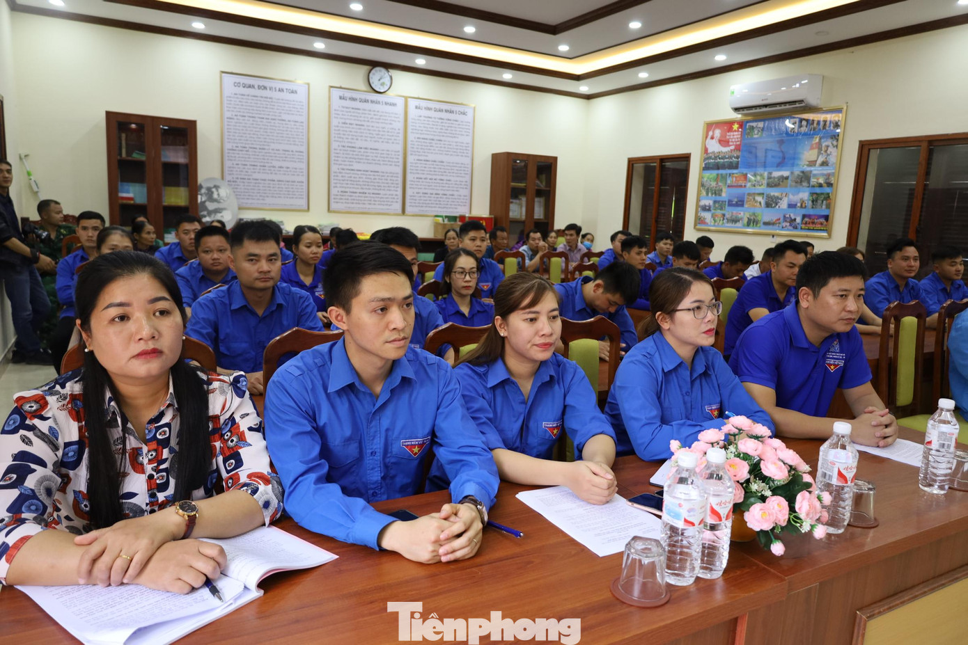 Đông đảo người dân, trong đó có nhiều người trẻ tham gia lớp tập huấn, bồi dưỡng -Ảnh: Duy Chiến