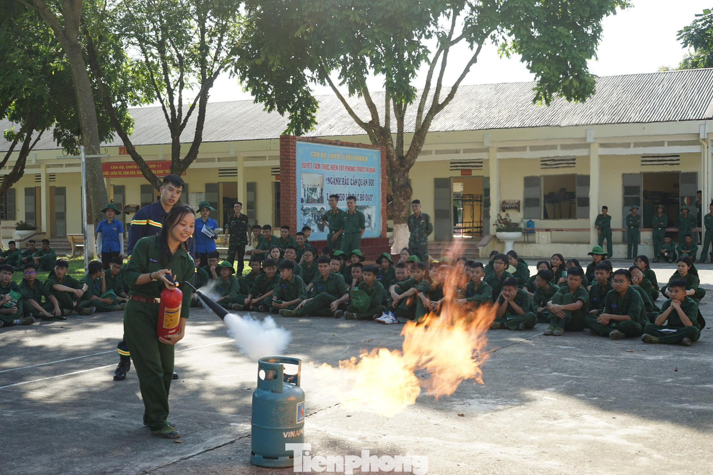 Học phòng cháy, chữa cháy.
