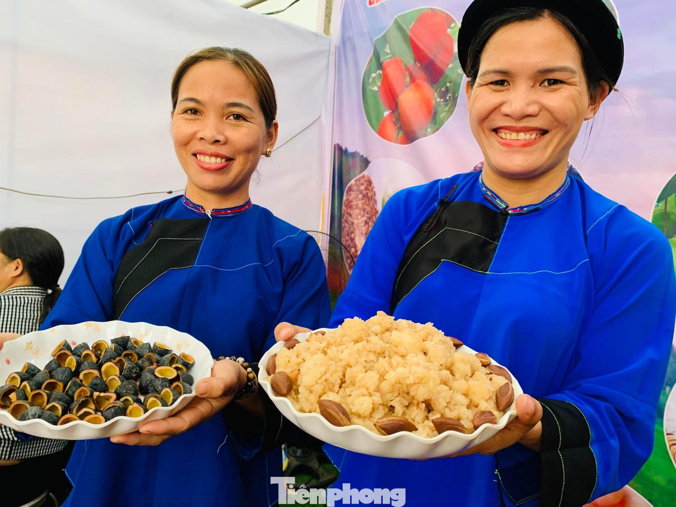 Tham gia hội chợ, người dân trưng bày nhiều đặc sản ở Chi Lăng, trong đó có xôi trám ở xã Vân Thủy. Ảnh: Duy Chiến