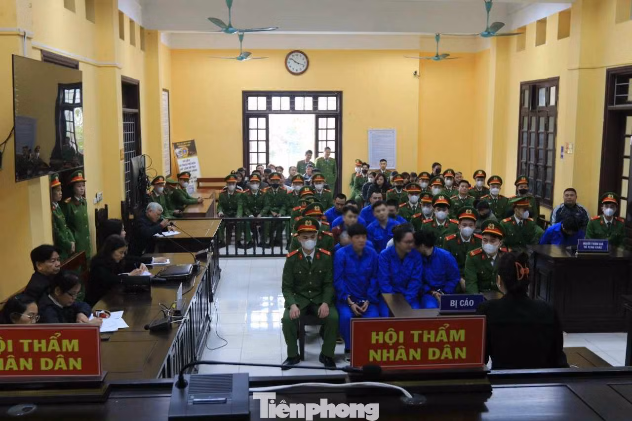 Vụ án thu hút sự chú ý của dư luận, người dân. Vụ án thu hút sự chú ý của dư luận, người dân.