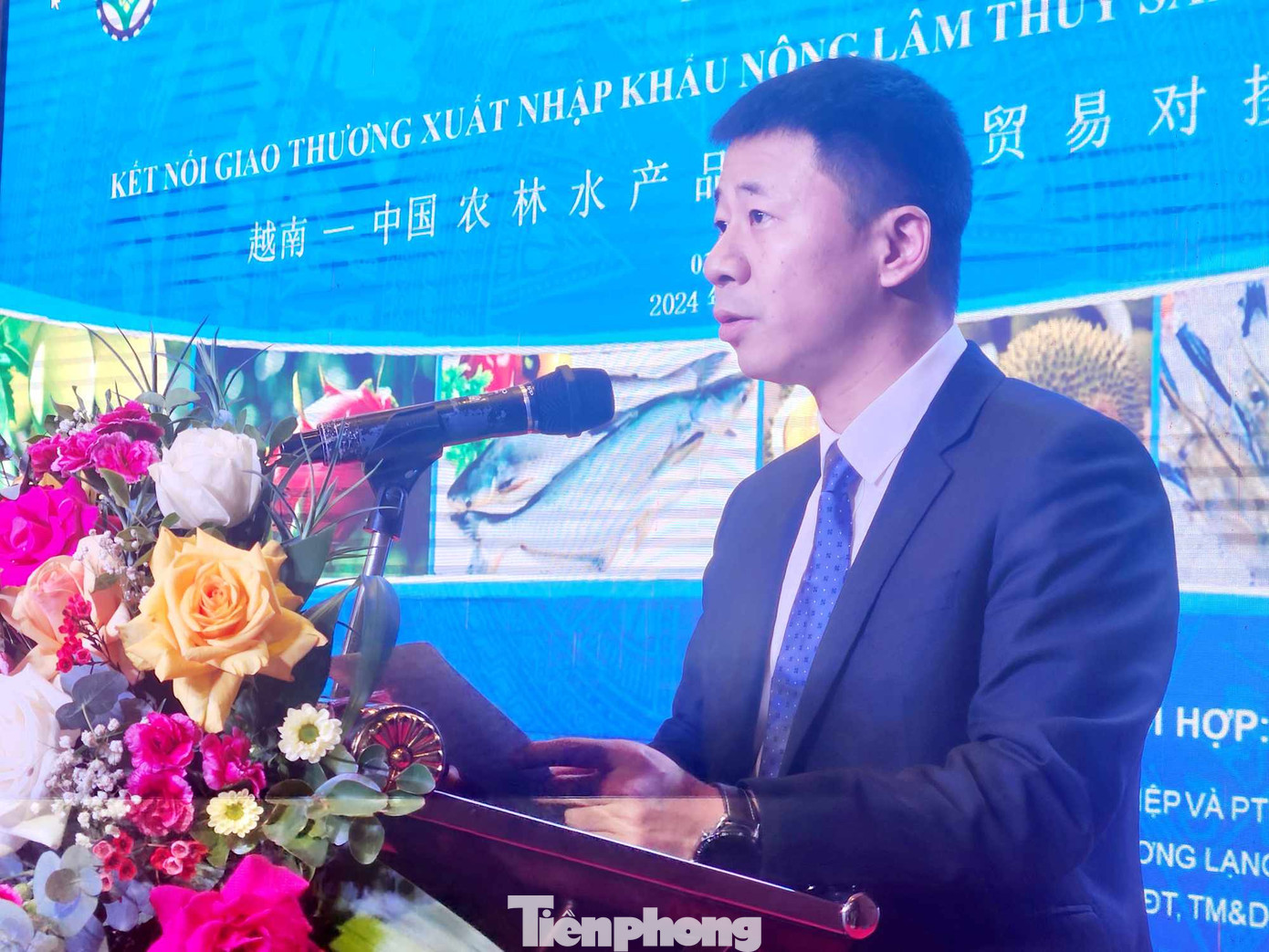 Ông Li Rui - Phó Thị trưởng chính quyền thành phố Nghĩa Ô, tỉnh Chiết Giang, Trung Quốc - phát biểu tại diễn đàn (ảnh: Duy Chiến).