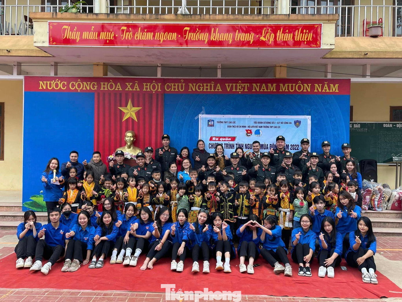 Thắm tình quân dân - Ảnh: Duy Chiến Thắm tình quân dân - Ảnh: Duy Chiến