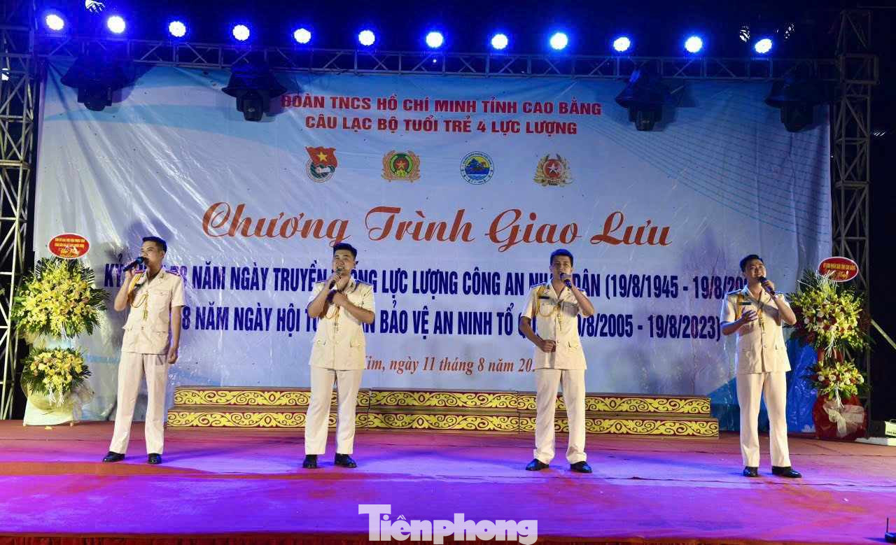 Vang mãi bài ca bảo vệ An ninh Tổ quốc.