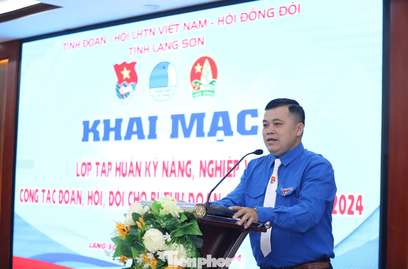 Anh Lăng Văn Chí - Phó Bí thư Thường trực Tỉnh Đoàn Lạng Sơn phát biểu khai mạc.