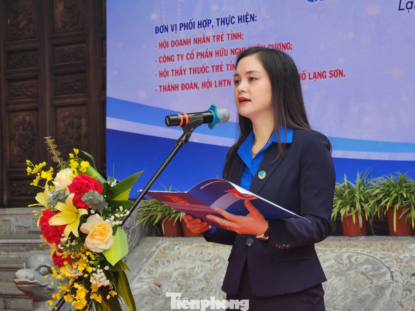 Chị Đinh Thị Anh Thư - Bí thư Tỉnh Đoàn- Chủ tịch Hội LHTN Việt Nam tỉnh Lạng Sơn phát biểu tại chương trình. Ảnh: Duy Chiến