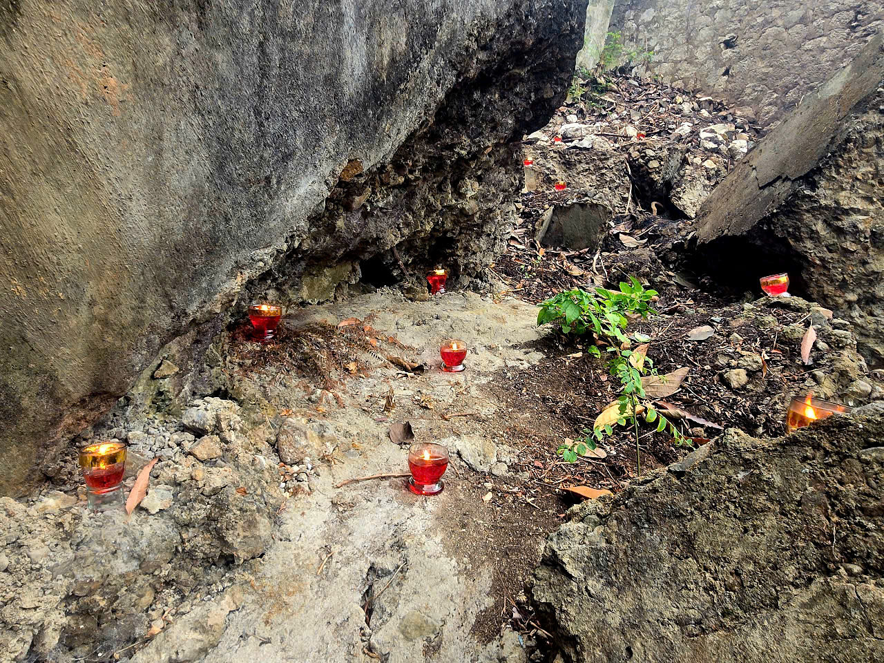 Kể từ sáng 17/2/1979 pháo đạn dội xuống lũy thép Đồng Đăng. Trong cuộc chiến đấu không cân sức nhưng lòng quả cảm, ý chí kiên cường của quân dân ta, khiến ý đồ chiếm lũy thép của quân thù không đạt được mục đích.