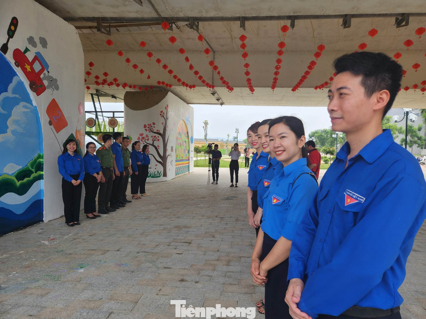 Hân hoan chào đón du khách đến với điểm vui chơi dành cho thiếu niên, nhi đồng. Ảnh: Duy Chiến