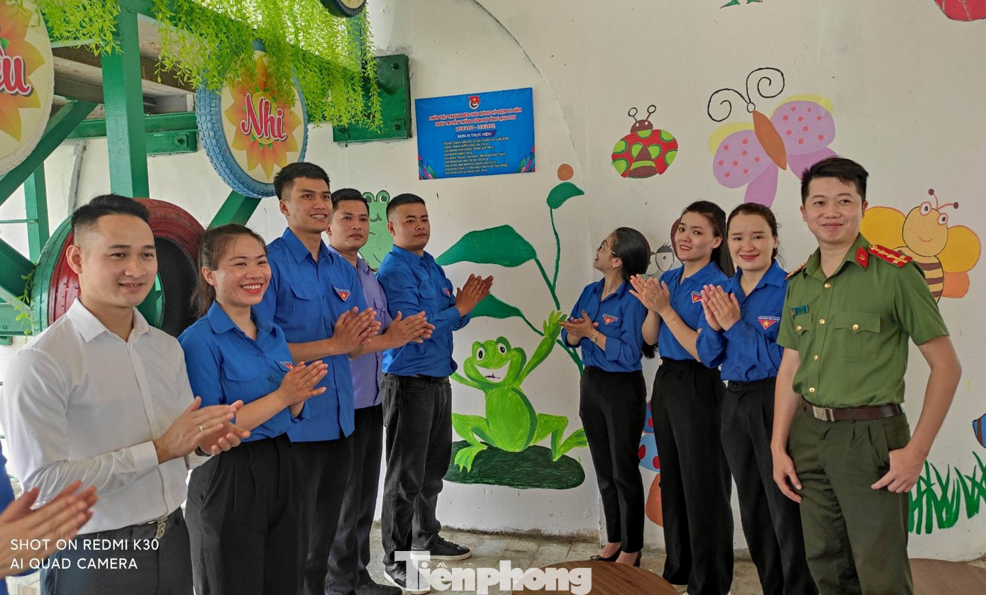 Với trên 300 lượt đoàn viên, thanh niên đến từ các cơ sở đoàn trên địa bàn thành phố Lạng Sơn, các công trình, phần việc được triển khai nhanh chóng. Ảnh: Duy Chiến