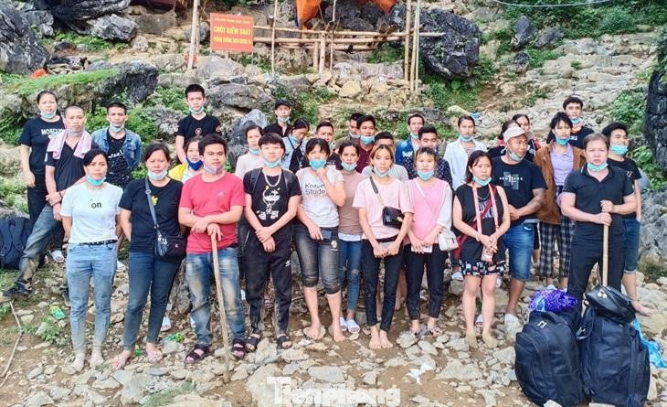 Số công dân nhập cảnh trái phép bị lực lượng biên phòng Cao Bàng phát hiện. - Ảnh: Thế Tùng Số công dân nhập cảnh trái phép bị lực lượng biên phòng Cao Bàng phát hiện. - Ảnh: Thế Tùng