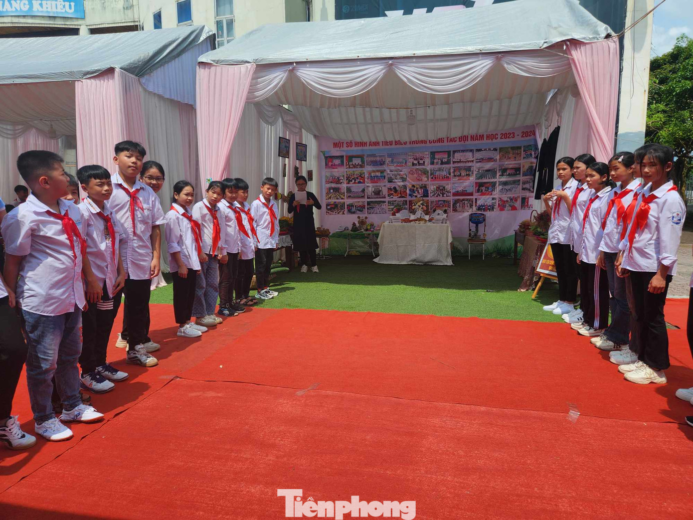 Sôi nổi chào đón Hội trại Đội viên TNTP Hồ Chí Minh tỉnh Lạng Sơn. Ảnh: Duy Chiến