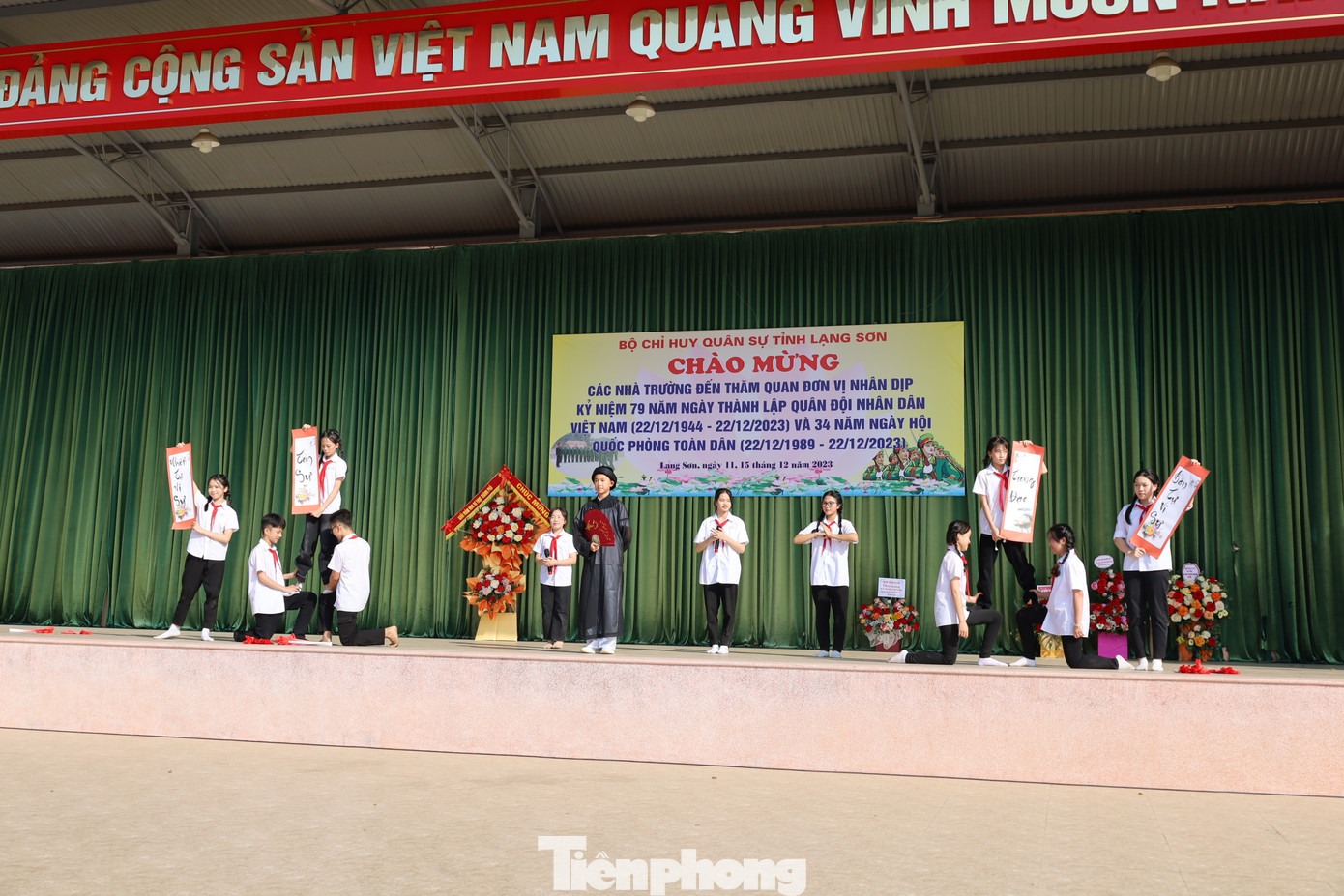 Giao lưu Văn nghệ sôi nổi. Ảnh: Duy Chiến Giao lưu Văn nghệ sôi nổi. Ảnh: Duy Chiến