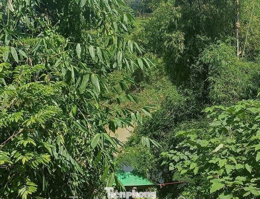 Sau hơn 2 ngày tích cực kiếm tìm, đến trưa 26/8, lực lượng chức năng huyện Hữu Lũng, Lạng Sơn mới tìm thấy thi thể cháu N.