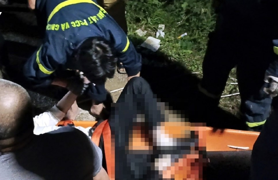 Lực lượng chức năng Lạng Sơn tìm thấy thi thể ông L.H.S trong xe ô tô. Ảnh: TL Lực lượng chức năng Lạng Sơn tìm thấy thi thể ông L.H.S trong xe ô tô. Ảnh: TL