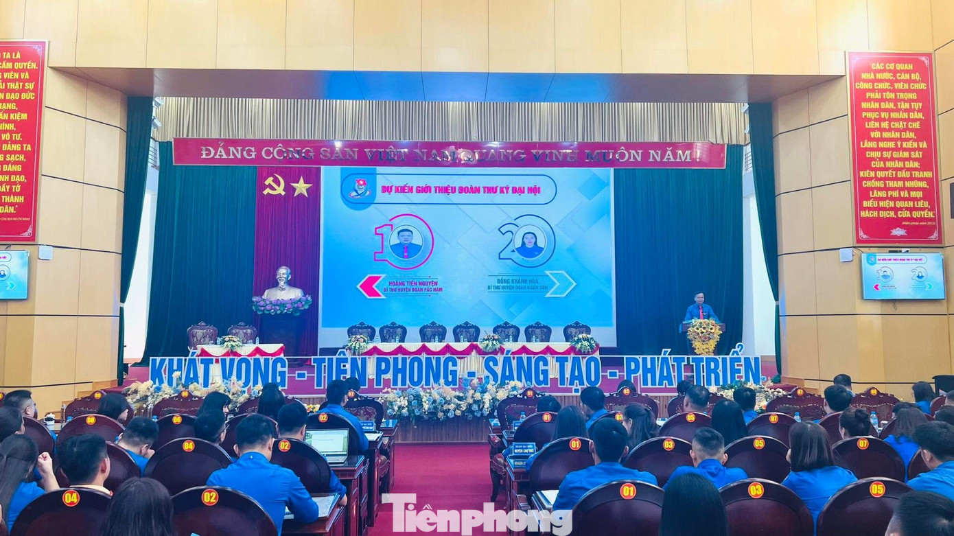 Điểm danh đại biểu bằng công nghệ AI - Ảnh: Duy Chiến Điểm danh đại biểu bằng công nghệ AI - Ảnh: Duy Chiến