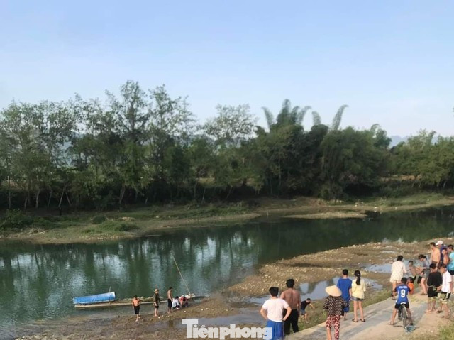 Hiện trường vụ đuối nước. Ảnh: CB Hiện trường vụ đuối nước. Ảnh: CB