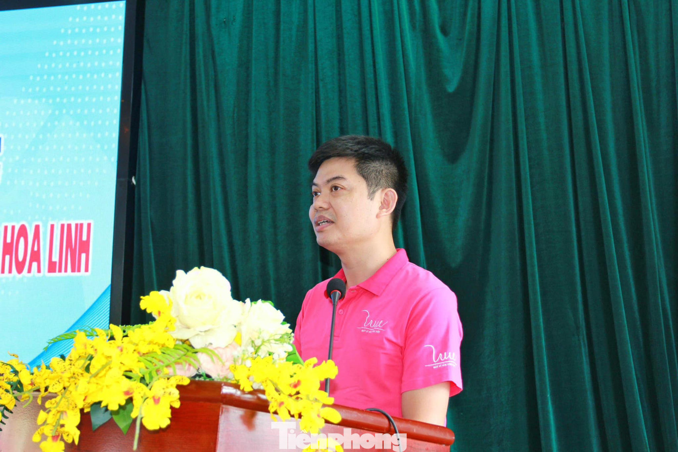 Ông Nguyễn Minh Hoàng - quản lý Quỹ Vì Tầm vóc Việt mong muốn các phần quà sẽ giúp trẻ em Lạng Sơn có điều kiện học tập, sinh hoạt tốt hơn. Ảnh: Duy Chiến