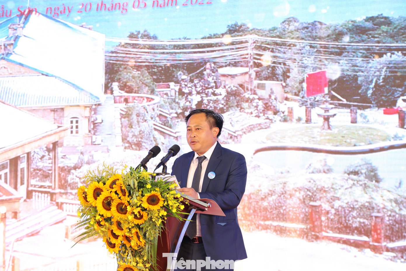 Phát biểu tại buổi lễ, ông Lương Trọng Quỳnh, Phó chủ tịch UBND tỉnh Lạng Sơn mong muốn dự án quần thể khu du lịch sinh thái, cáp treo mẫu Sơn thực hiện nhanh, đúng tiến độ, đảm bảo chất lượng -Ảnh: Duy Chiến Phát biểu tại buổi lễ, ông Lương Trọng Quỳnh, Phó chủ tịch UBND tỉnh Lạng Sơn mong muốn dự án quần thể khu du lịch sinh thái, cáp treo mẫu Sơn thực hiện nhanh, đúng tiến độ, đảm bảo chất lượng -Ảnh: Duy Chiến