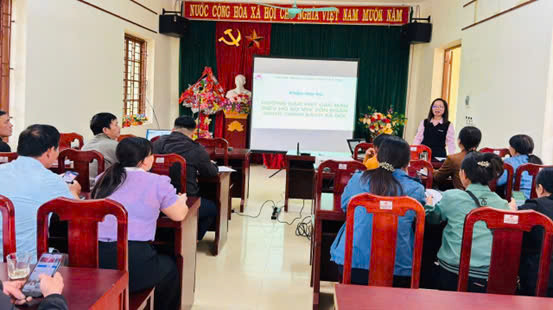 Các cấp, các ngành chức năng ở huyện Văn Lãng, tỉnh Lạng Sơn tập huấn sử dụng nguồn vốn, phát triển kinh tế hộ gia đình có hiệu quả. Các cấp, các ngành chức năng ở huyện Văn Lãng, tỉnh Lạng Sơn tập huấn sử dụng nguồn vốn, phát triển kinh tế hộ gia đình có hiệu quả.