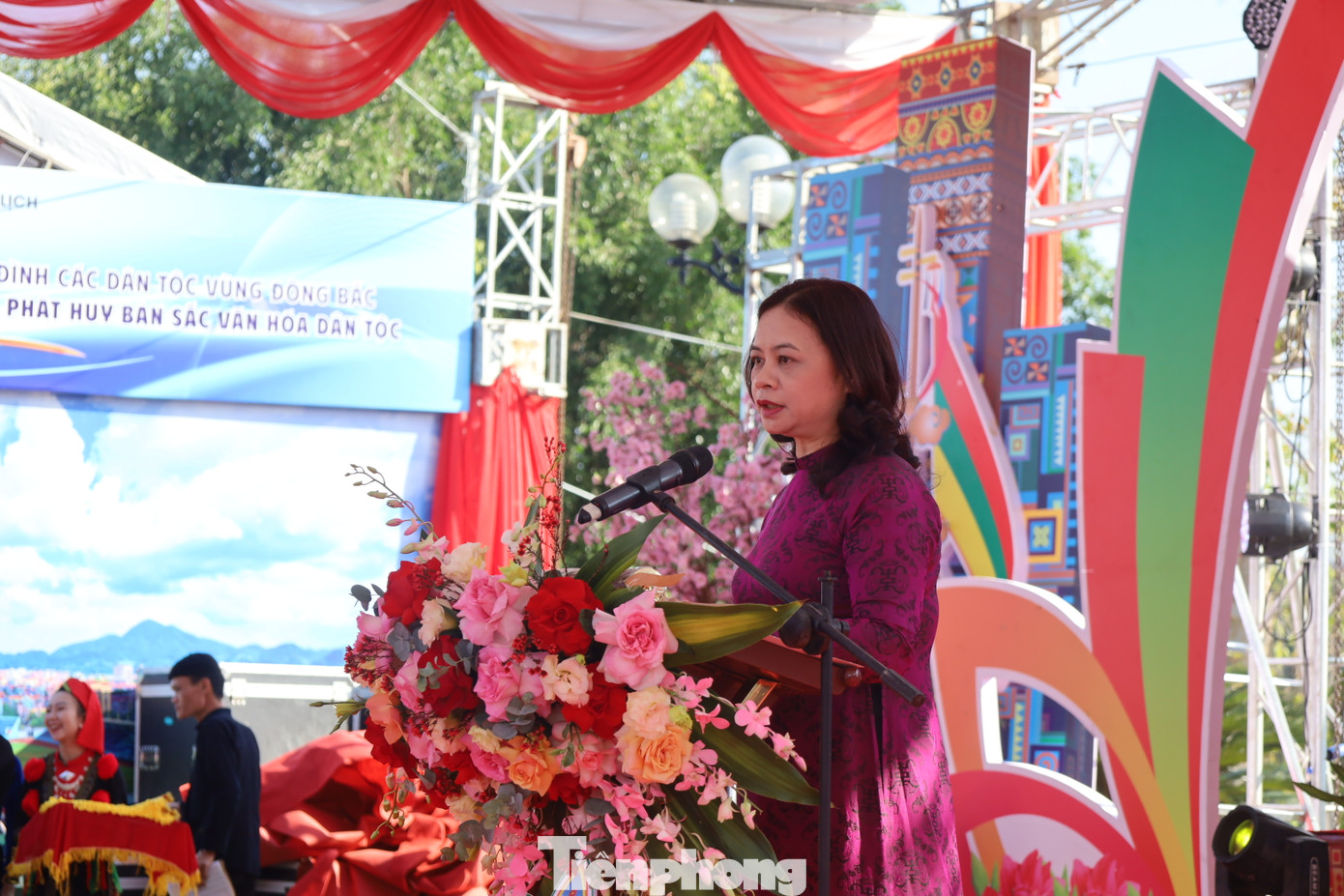 Bà Nguyễn Thị Hải Nhung, Vụ trưởng vụ Văn hóa dân tộc Bộ Văn hóa - Thể thao và Du lịch phát biểu tại chương trình. Ảnh: Duy Chiến.