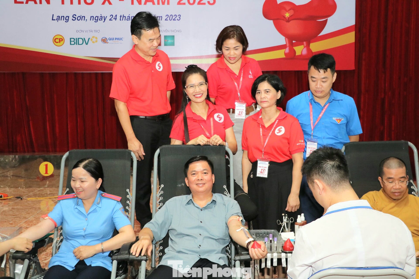 Ngày hội hiến máu "Hành trình đỏ" đã thu được 760 đơn vị máu. Ảnh: Duy Chiến