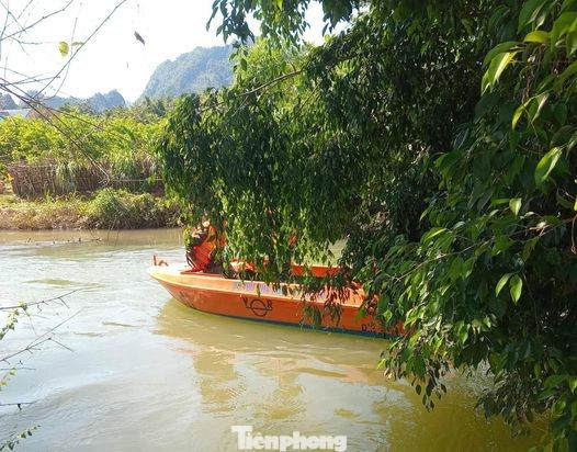 Lực lượng chức năng tổ chức tìm kiếm và đã thấy thi thể người phụ nữ đuối nước.