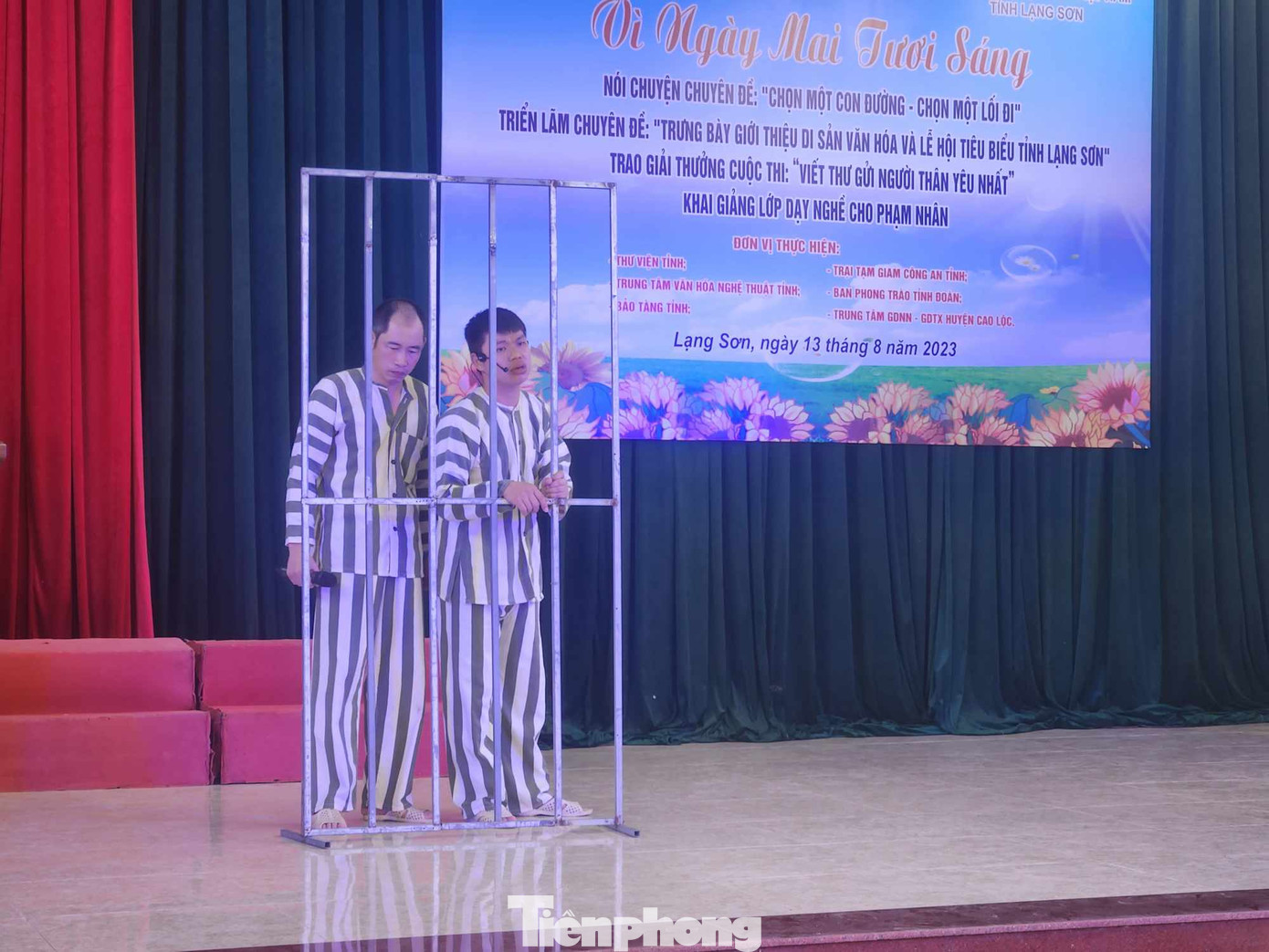 Tiểu phẩm kịch ngắn "Tiếng chuông cảnh tỉnh" thu hút sự chú ý của người xem