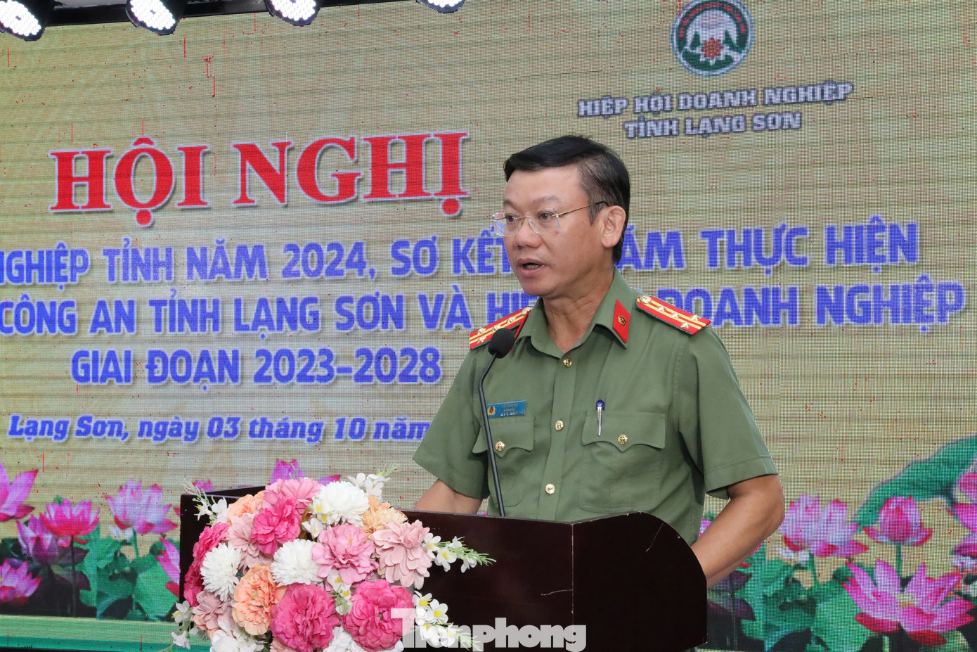 Đại tá Vũ Như Hà - Giám đốc Công an tỉnh Lạng Sơn - khẳng định lực lượng công an tiếp tục phối hợp, đồng hành cùng với doanh nhân, doanh nghiệp địa phương. Đại tá Vũ Như Hà - Giám đốc Công an tỉnh Lạng Sơn - khẳng định lực lượng công an tiếp tục phối hợp, đồng hành cùng với doanh nhân, doanh nghiệp địa phương.