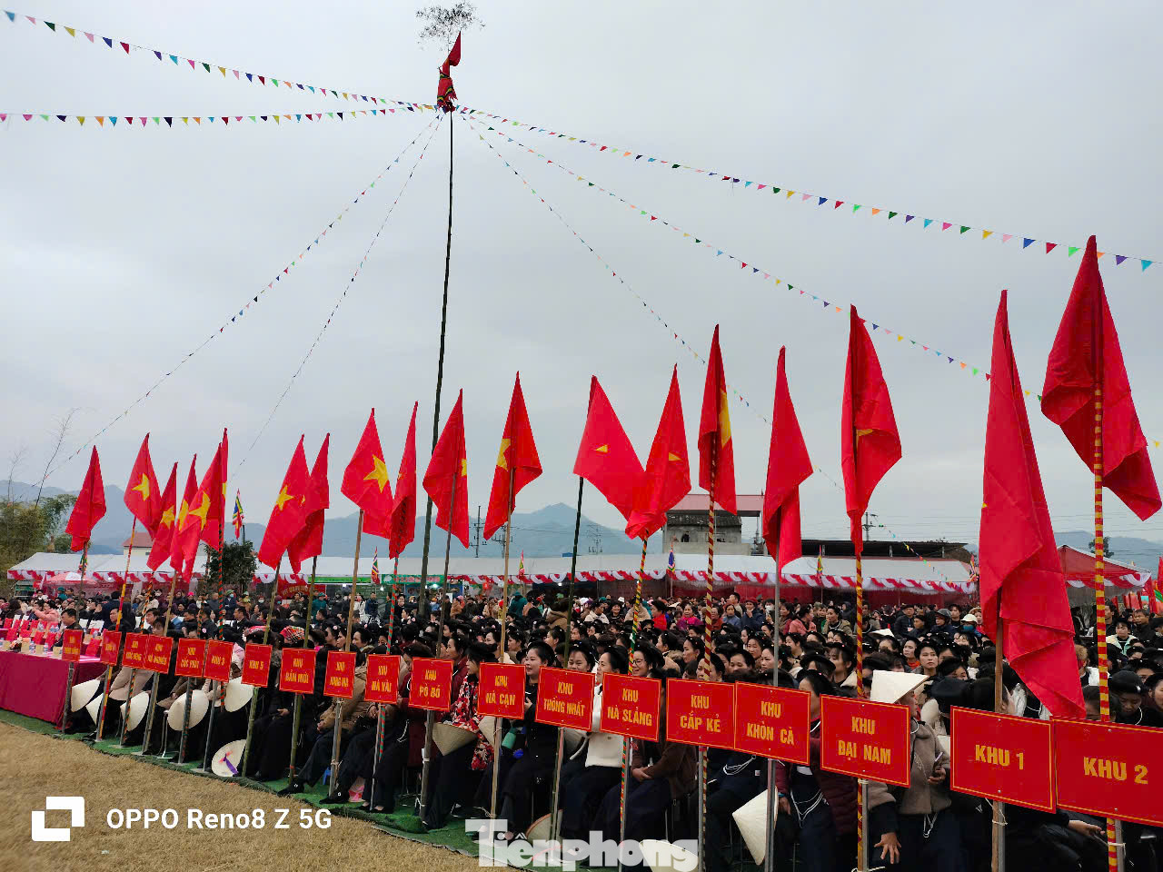 Các khu phố, làng bản ở huyện Tràng Định nô nức tham gia ngày hội Bủng Kham với ước vọng về một năm mới an khang, thịnh vượng, vụ mùa tươi tốt, bội thu... Các khu phố, làng bản ở huyện Tràng Định nô nức tham gia ngày hội Bủng Kham với ước vọng về một năm mới an khang, thịnh vượng, vụ mùa tươi tốt, bội thu...