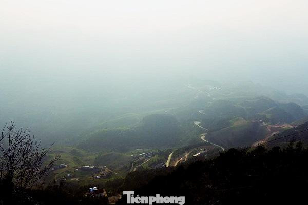 Thời tiết ở Mẫu Sơn giảm sâu, còn khoảng 4 độ C. Ảnh: TL Thời tiết ở Mẫu Sơn giảm sâu, còn khoảng 4 độ C. Ảnh: TL